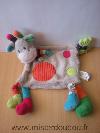 Girafe-Nicotoy-Gris-rond-rouge-echarpe-multicolore