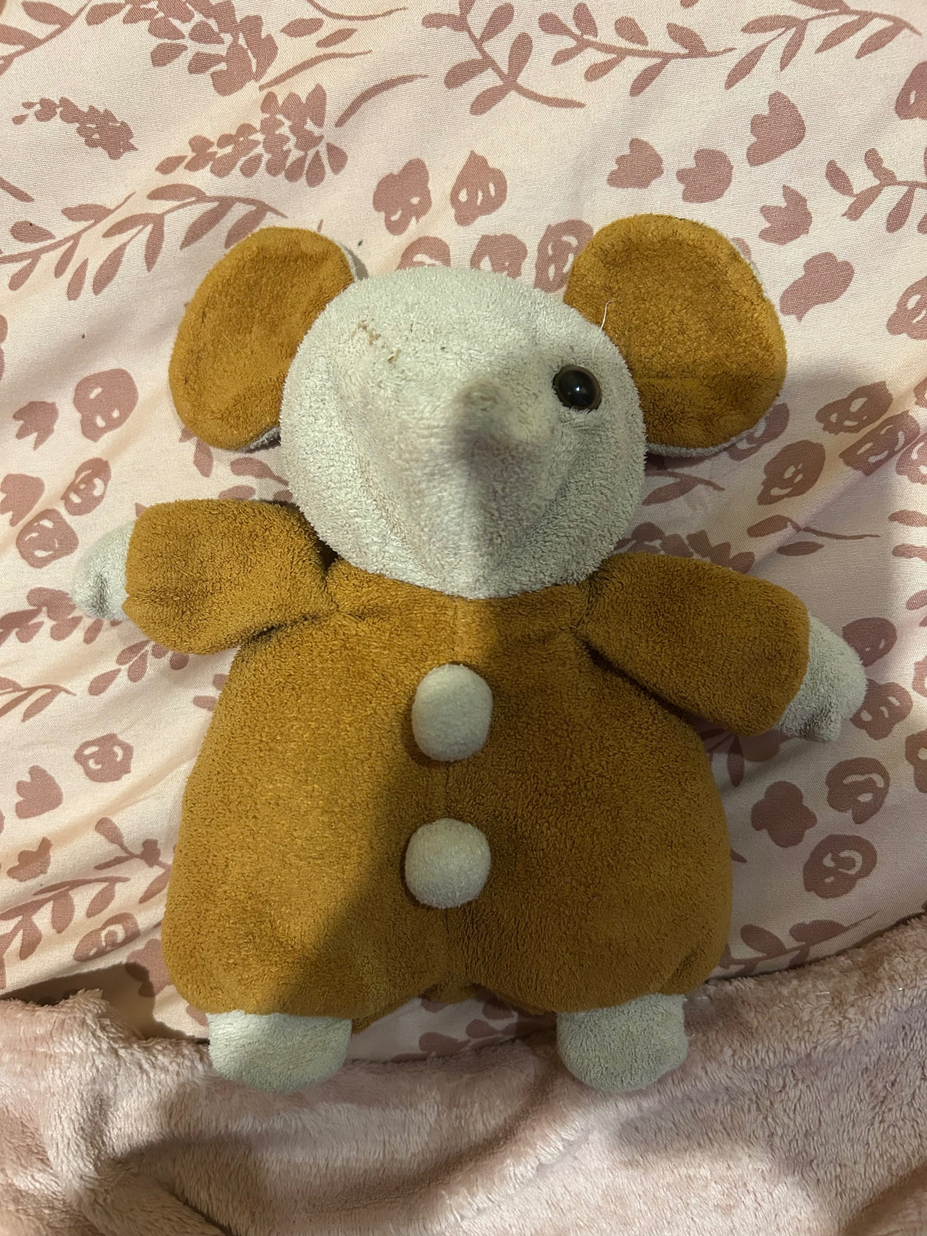Doudou souris marron et blanche