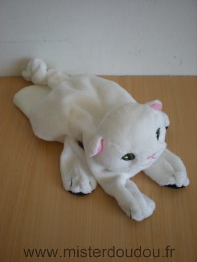 Chat Blanc Ikéa