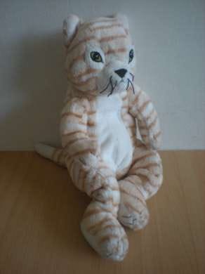 Chat Roux tigré Ikéa