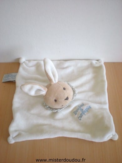 Lapin Blanc bleu Doudou et compagnie
