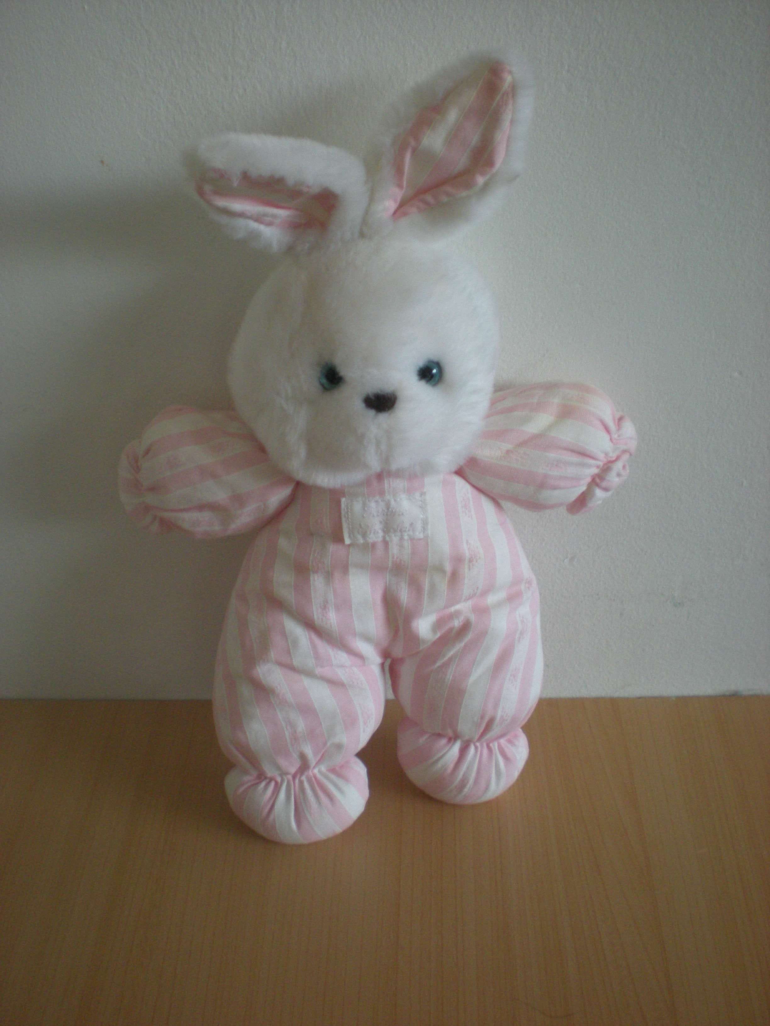 Lapin Rose blanc Tartine et chocolat