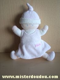 Poupée Blanc et robe rose Corolle