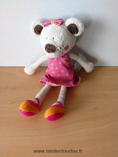 Souris Beige robe rose Carré blanc