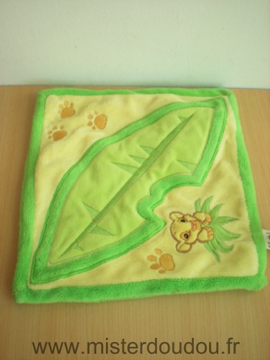 Disney Carre Carre mouchoir jaune vert feuille simba - Très bon état