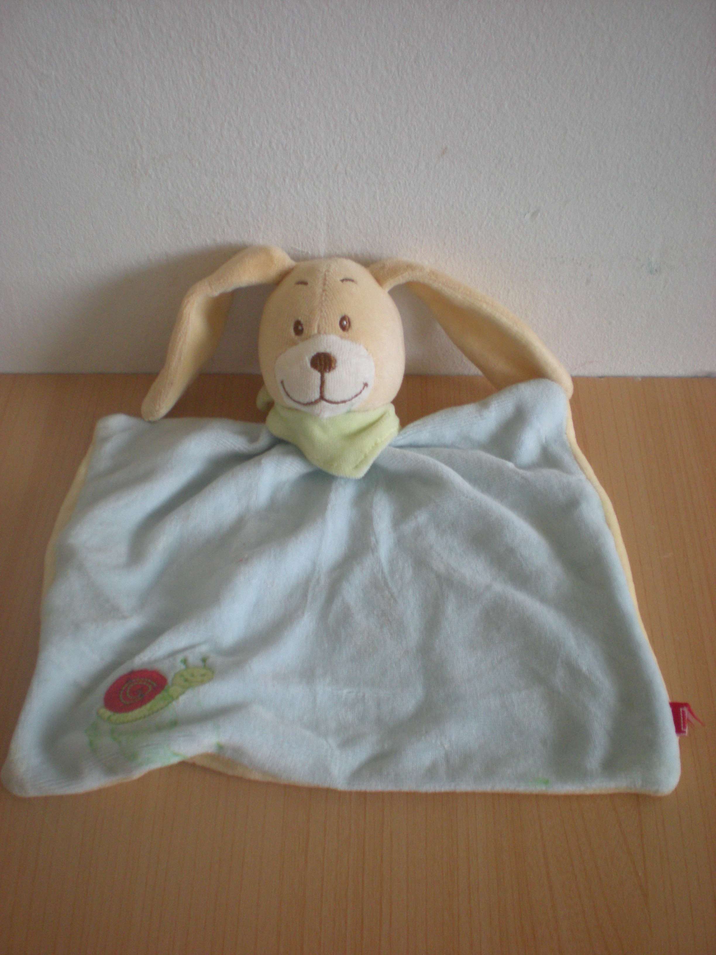 Lapin Plat Bleu motif escargot rouge dessus jaune dessous Tex