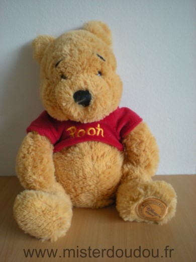 Disney Ours Peluche winnie l ourson tshirt velours rouge disneystore - Très bon état