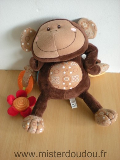 Singe Basile marron bleu fleur banane Lilliputiens