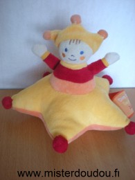 Doudou Bonhomme Baby nat Dim dam doum le petit roi coussin etoile jaune rouge Katherien roumanoff