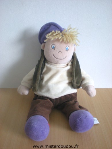 Doudou Bonhomme Nicotoy Tshirt jaune gilet marron pentalon marron, casquette mauve 