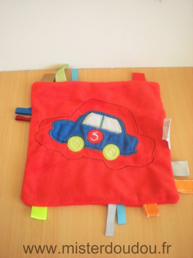 Doudou Carre Carré blanc Rouge voiture bleu 