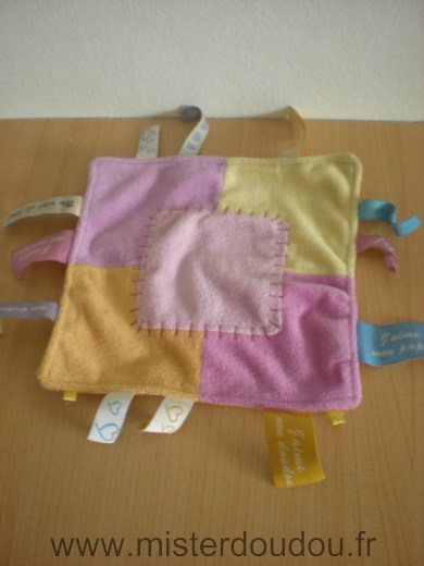 Doudou Carre Cmp Rose orange jaune etiquettes un reve de bebe 