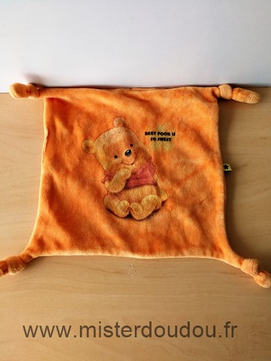 Doudou Carre Disney Winnie orange 