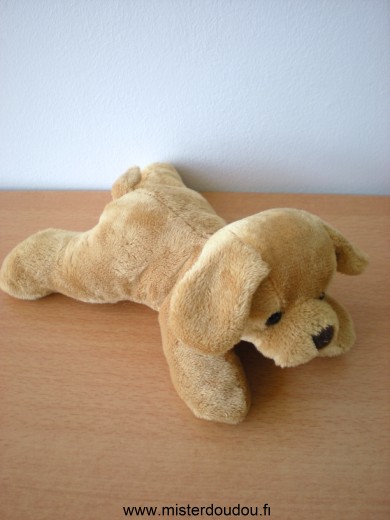 Doudou Chien 0 Marron Chien couché , 
billes marrons pour les yeux, nez cousu marron