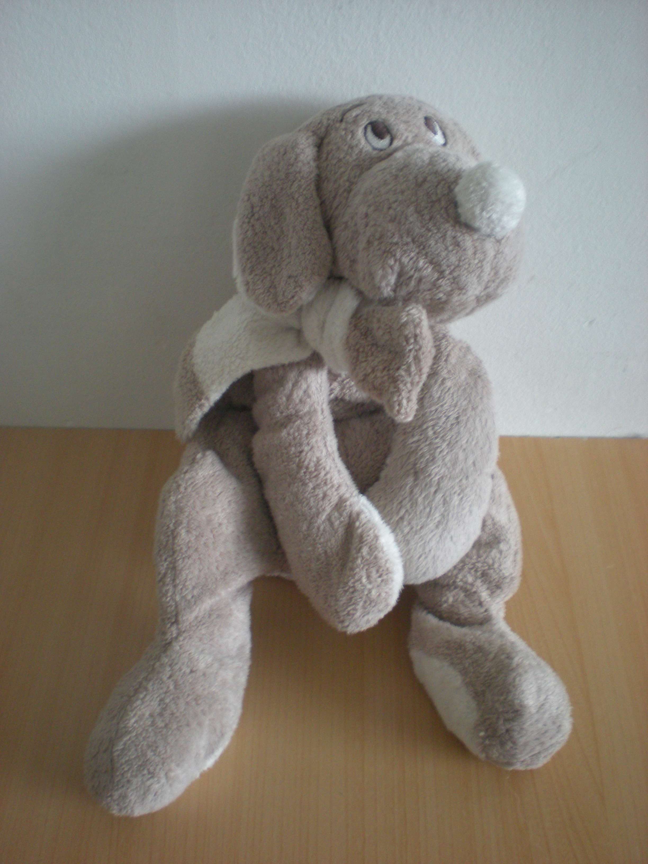 Doudou Chien Afibel Gris écharpe écrue 