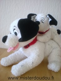 Doudou Chien Disney Blanc noir collier rouge lucky 