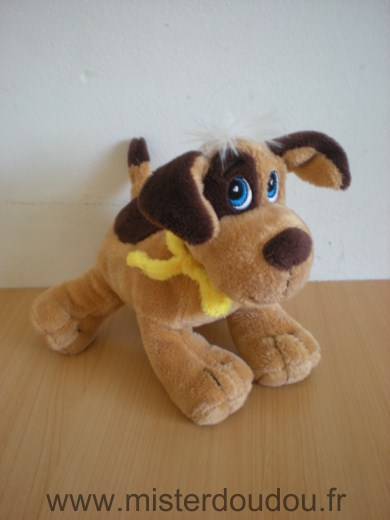 Doudou Chien Gipsy Chien qui abboie marron yeux bleus foulard jaune 