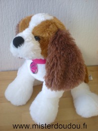 Doudou Chien Tomy Nintendogs peluche blanc marron collier rose medaille nintendogs Chien en peluche nintendogs