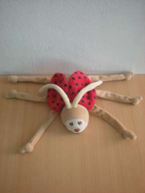 Doudou Coccinelle Ajena Beige rouge Un scratch sous le ventre