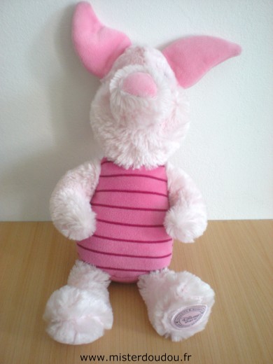 Doudou Cochon Disney Porcinet rose Écusson disney store sous la patte