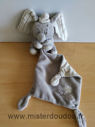 Doudou Eléphant Disney Dumbo gris beige mouchoir etoiles nicotoy 