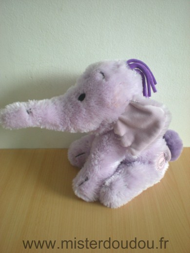 Doudou Eléphant Disney Mauve ecusson disney store 