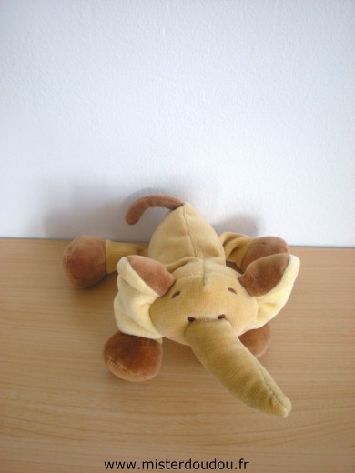 Doudou Eléphant Noukie s Marron étiquette de la marque coupée