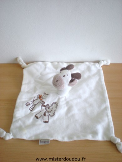 Doudou Girafe Babyon board Blanc avec brodés un zébre et un éléphant Très bon état général mais il reste une tache non partie au lavage