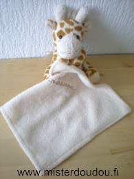 Doudou Girafe Credit mutuel Ecru tache marrons mouchoir ecru credit mutuel 