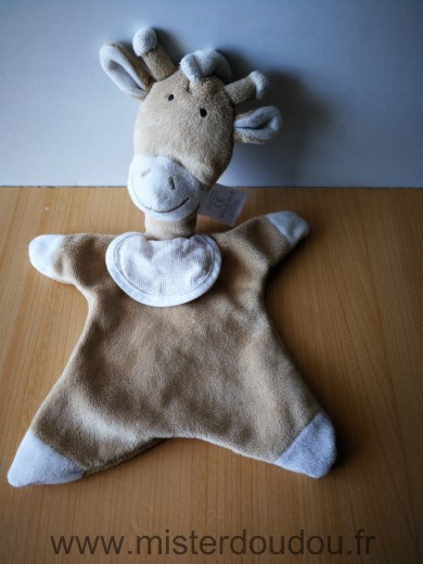 Doudou Girafe Dmc Beige bavoir a broder 