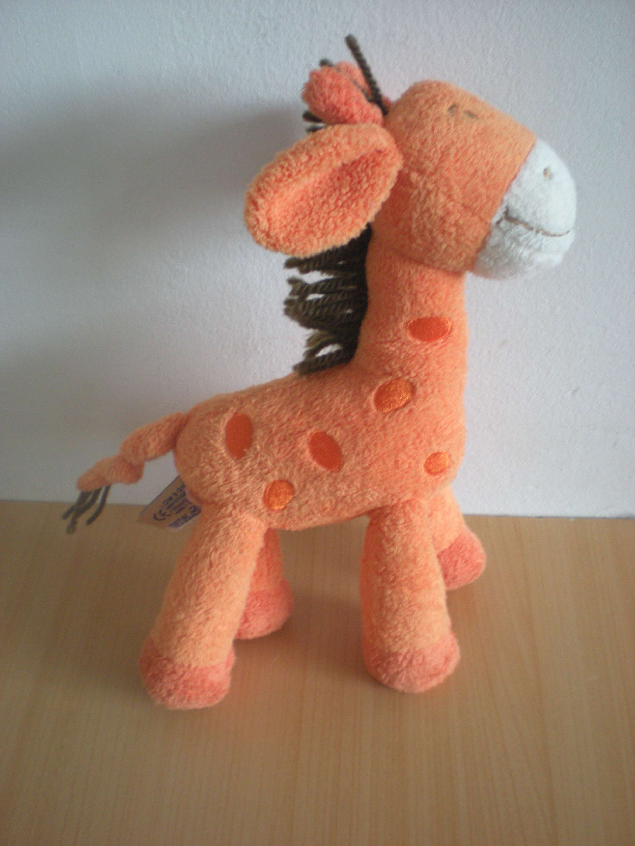 Doudou Girafe Plushies Orange Ruit de papier froissé dans le ventre