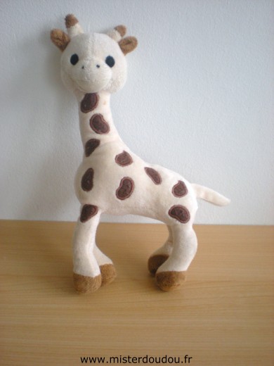 Doudou Girafe Vulli Ecru taches marrons N'a plus d'étiquette de marque