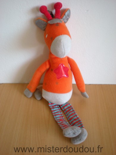 Doudou Girafe - marque non connue - Orange etoile rouge Mains aimantees