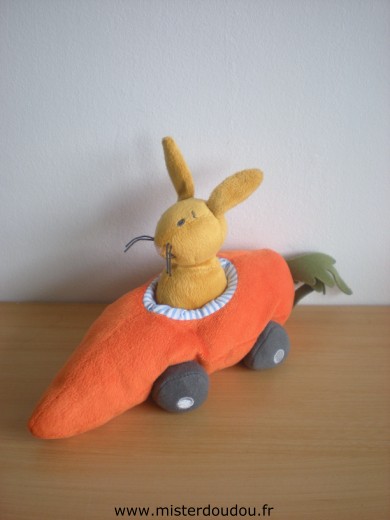 Doudou Lapin Ikéa Lapin marron dans sa voiture carotte orange Pas d 'étiquette de marque,ressemble à la marque ikéa.