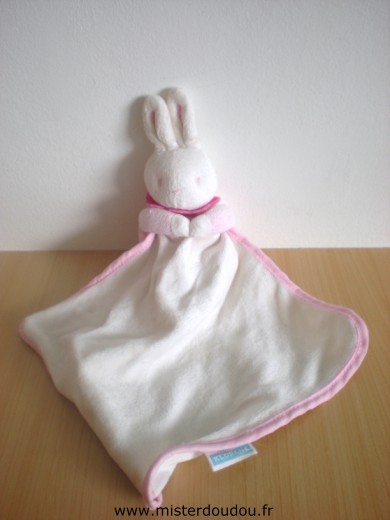 Doudou Lapin Klorane Lapin rose mouchoir blanc liseret rose Une trace beige sur le mouchoir