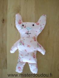 Doudou Lapin Petit boy Rose motifs fleurs 