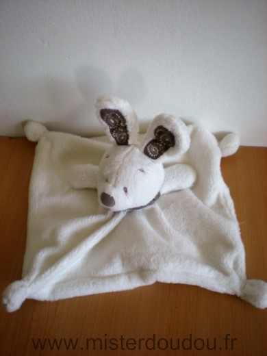 Doudou Lapin Simba baby Nicotoy blanc marron foulard marron 