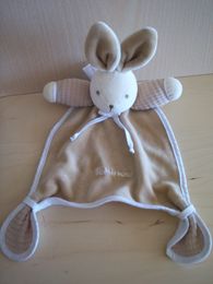 Doudou Lapin Takinou Beige liseret blanc 