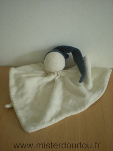 Doudou Lutin Keptin Coton bio blanc bonnet bleu 