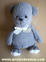 Doudou Ours Ajena Gris et blanc sous les pattes 