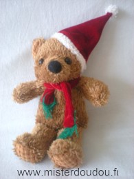 Doudou Ours Cobico Marron bonnet écharpe rouges 