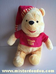 Doudou Ours Disney Jaune tshirt rouge bonnet rouge Disney nicotoy
winnie the pooth