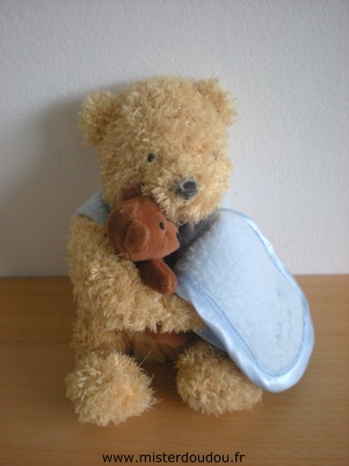 Doudou Ours Disney Winnie avec bébé ours et  couverture polaire bleue 
