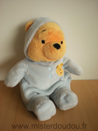 Doudou Ours Disney Winnie habit bleu capuche tete de winnie sur le pyjama bleu 