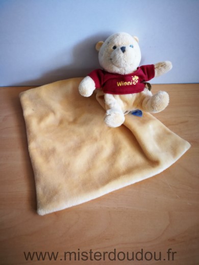 Doudou Ours Disney Winnie jaune mouchoir jaune 