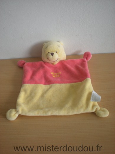 Doudou Ours Disney Winnie nicotoy rouge jaune 