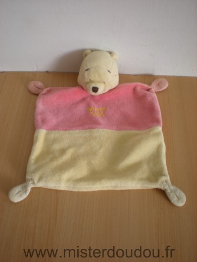 Doudou Ours Disney Winnie rouge jaune 