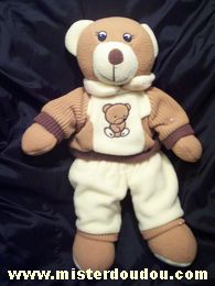 Doudou Ours Fantasy toys Marron jaune En matiere polaire, un petit ours brodé sur le pull