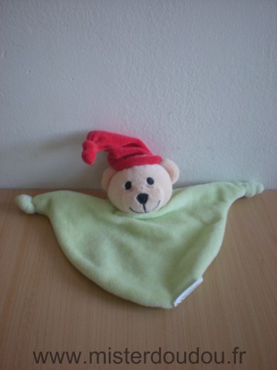 Doudou Ours Fortepharma Vert bonnet rouge 