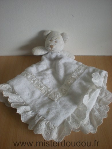 Doudou Ours La galleria Velour blanc dentelles blanches 